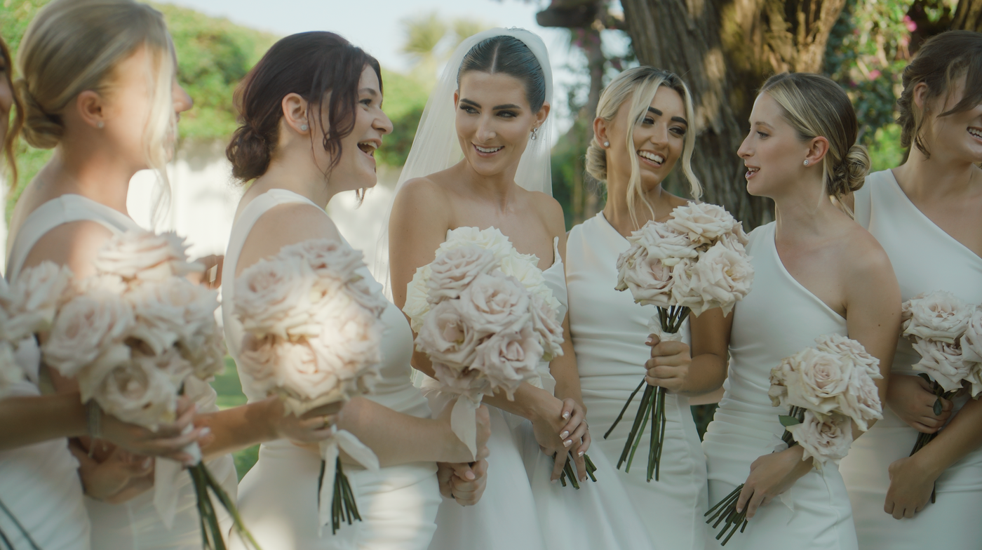 Mollie with her bridesmaids in Amalfi